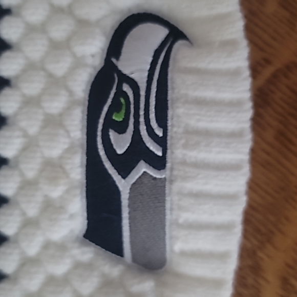 SEAHAWKS Ladies, NFL Crocheted Knit hat - Picture 3 of 6